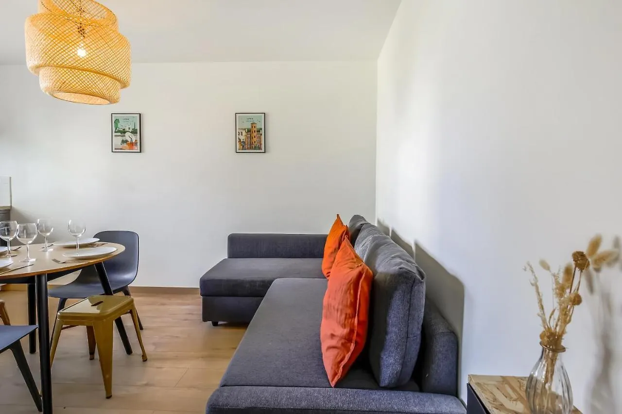 Appartement Cassagne - Welkeys Lyon 0*,  France